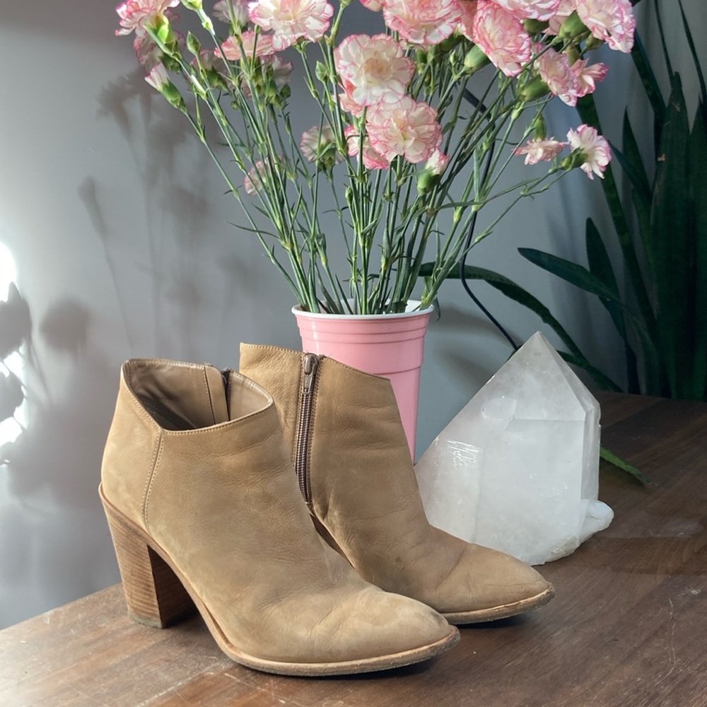 VINCE Easton Asymmetrical Ankle Leather Bootie 8.5